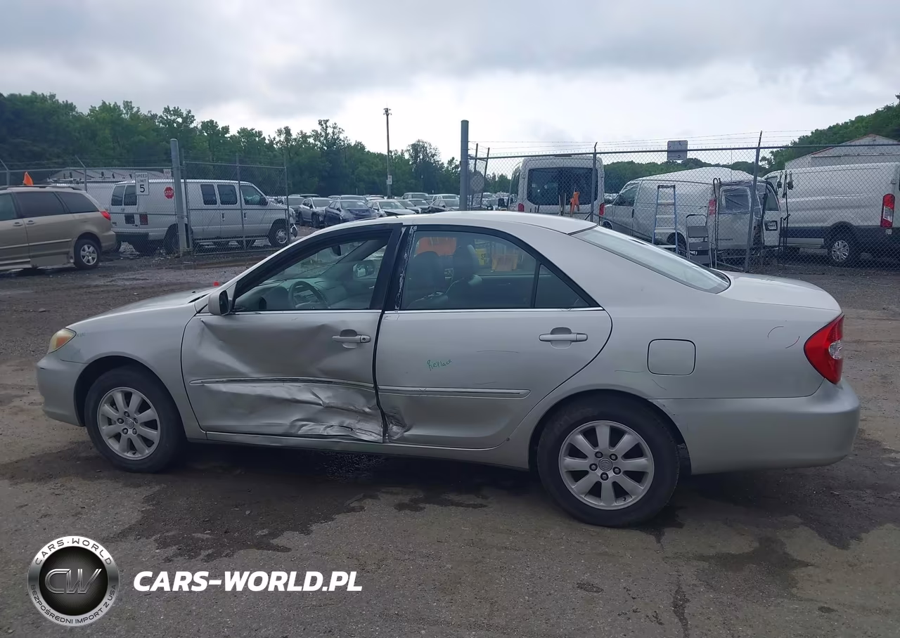 2004 Toyota Camry Xle VIN:4T1BE30KX4U849656 - 14