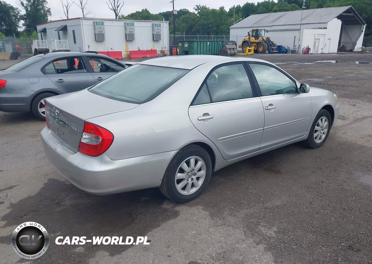 2004 Toyota Camry Xle VIN:4T1BE30KX4U849656 - 4