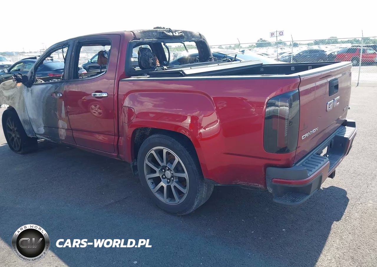 2017 GMC Canyon Denali VIN:1GTP6EE10H1271352 - 3
