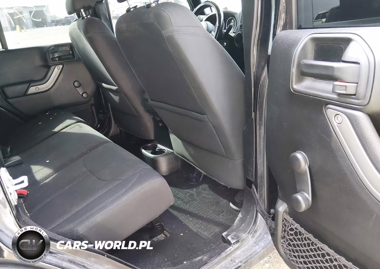 2018 Jeep Wrangler Jk Unlimited Sport 4X4 VIN:1C4BJWDG2JL855797 - 8