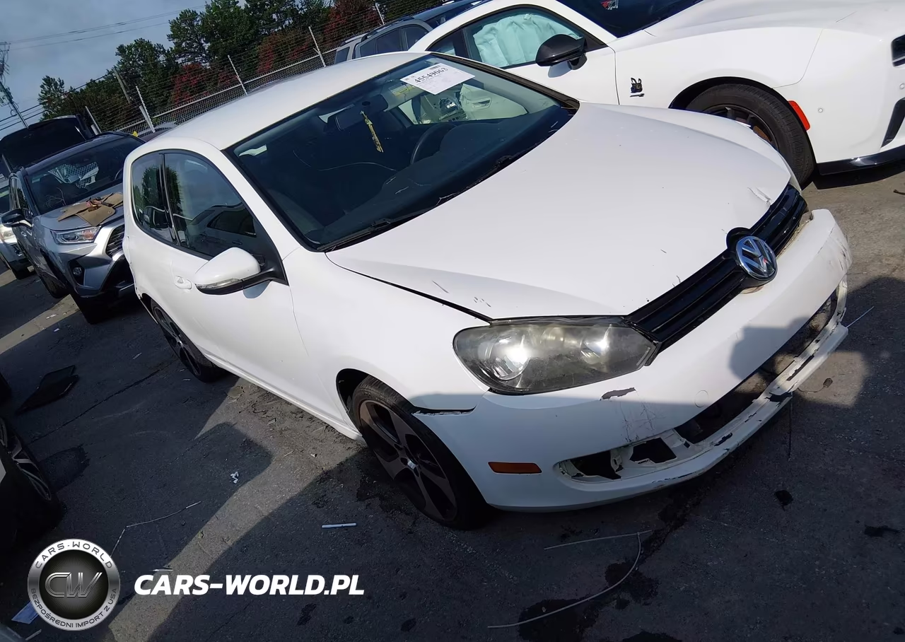 2011 Volkswagen Golf 2.5L 2-Door