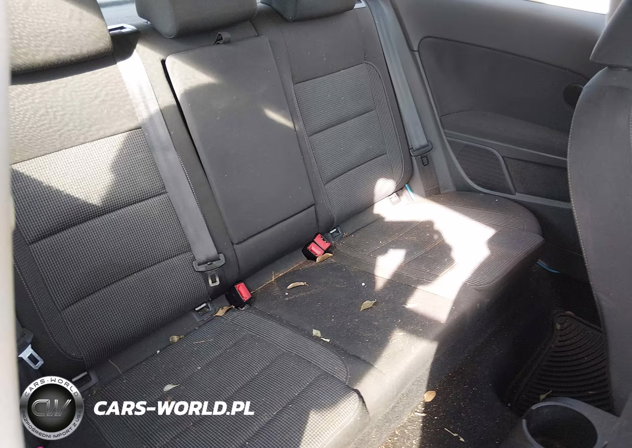 2011 Volkswagen Golf 2.5L 2-Door VIN:WVWAA7AJXBW336367 - 8