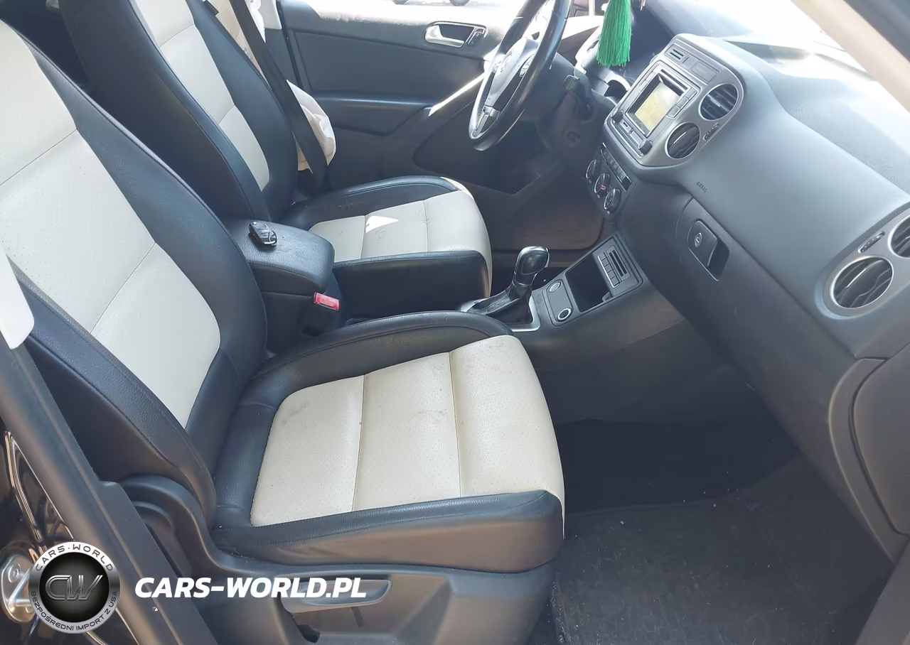 2016 Volkswagen Tiguan S VIN:WVGBV7AX7GW578100 - 5