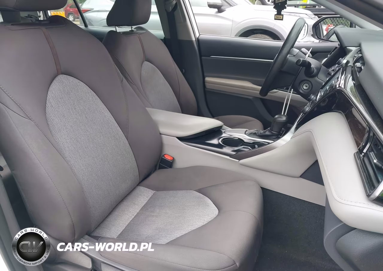 2019 Toyota Camry Le VIN:4T1B11HK4KU261978 - 5
