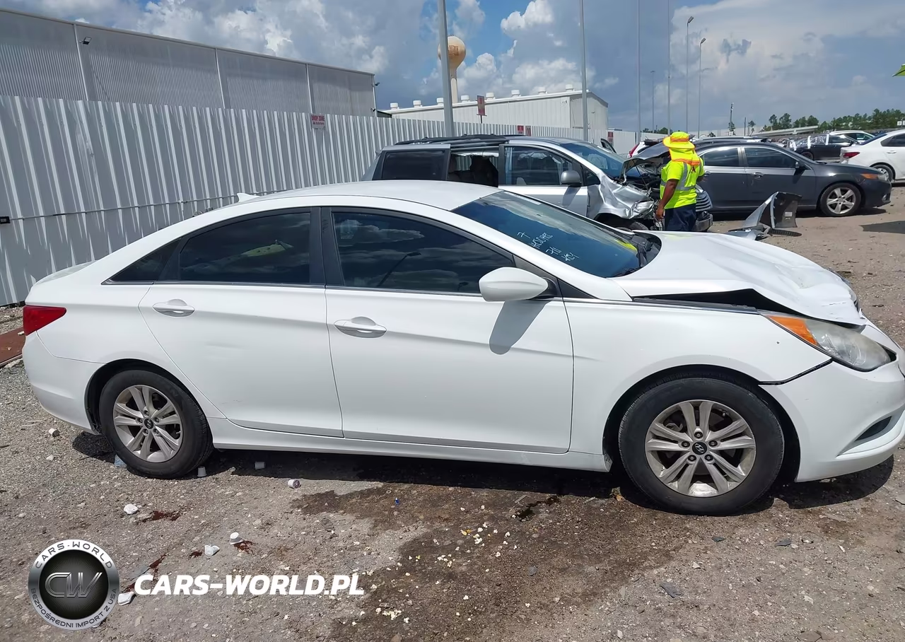 2013 Hyundai Sonata Gls VIN:5NPEB4AC7DH750245 - 13