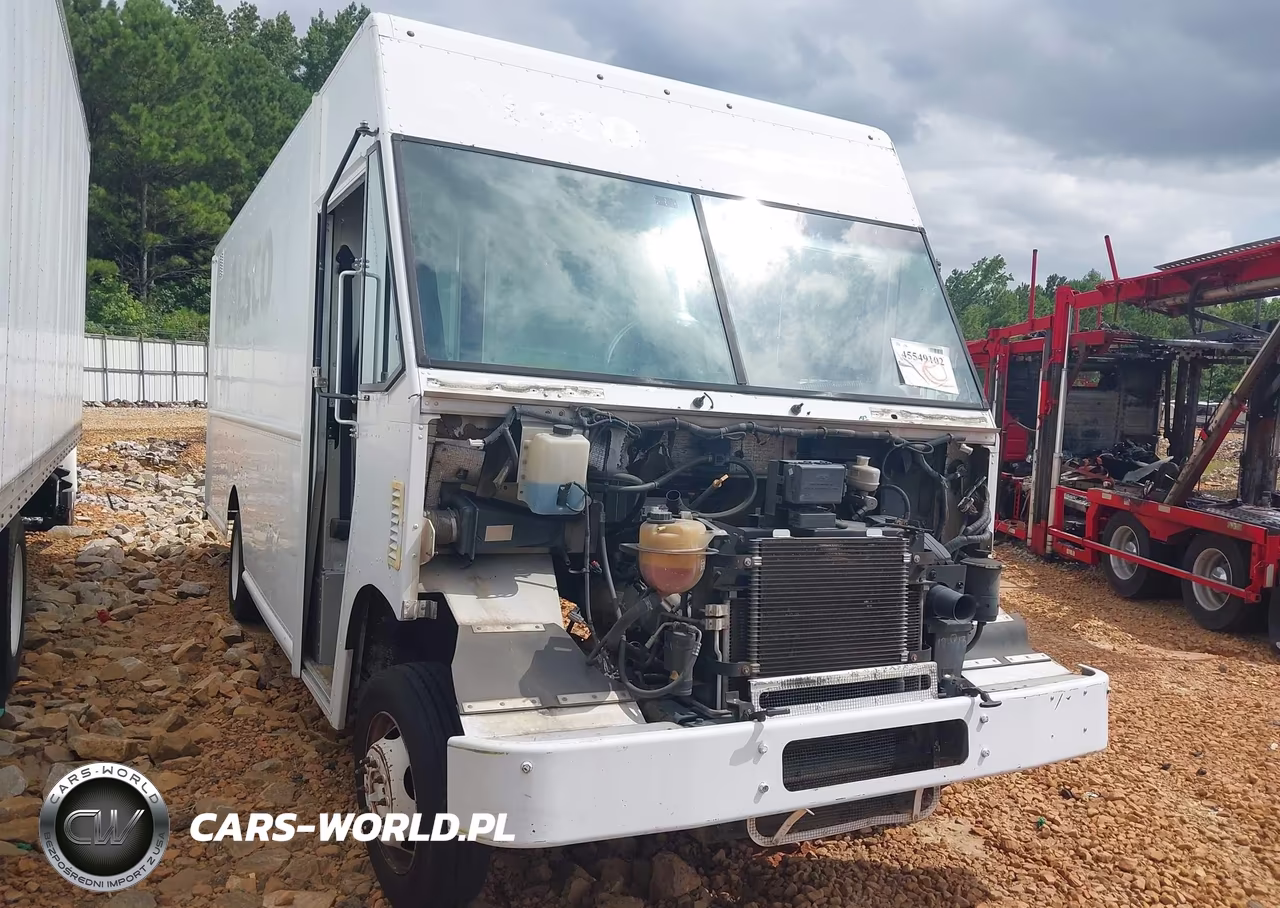 2014 Ford F-59 Commercial Stripped