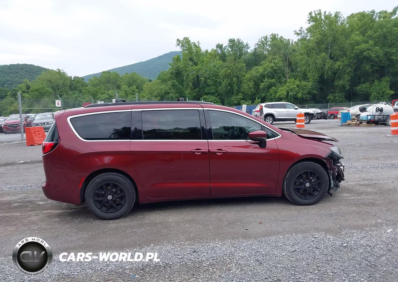 2018 Chrysler Pacifica Lx VIN:2C4RC1CG7JR102254 - 14