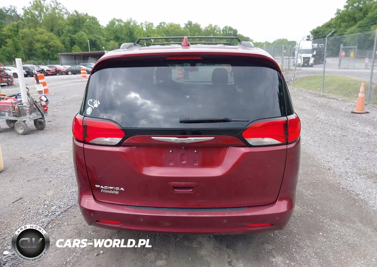 2018 Chrysler Pacifica Lx VIN:2C4RC1CG7JR102254 - 17