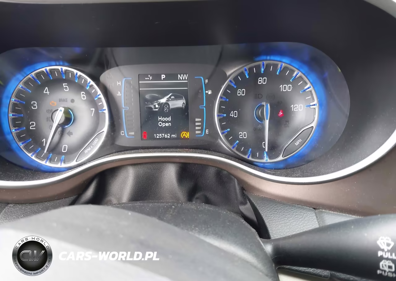 2018 Chrysler Pacifica Lx VIN:2C4RC1CG7JR102254 - 7