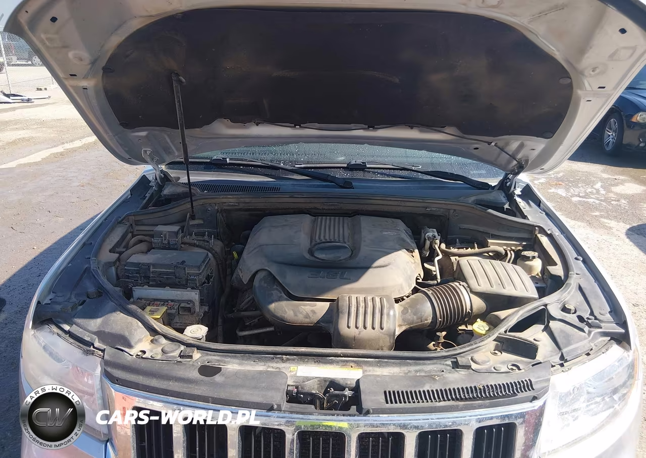 2011 Jeep Grand Cherokee Limited VIN:1J4RR5GG8BC728965 - 10