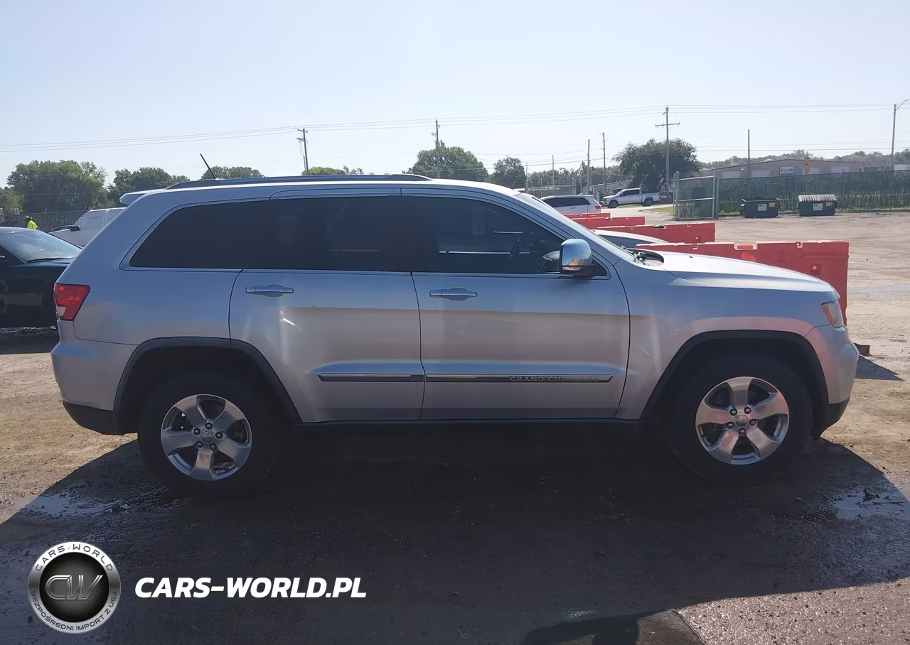 2011 Jeep Grand Cherokee Limited VIN:1J4RR5GG8BC728965 - 13
