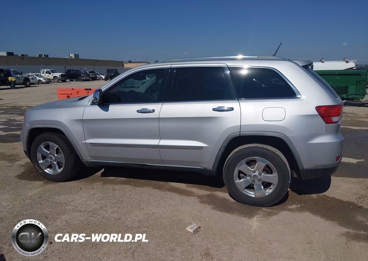 2011 Jeep Grand Cherokee Limited VIN:1J4RR5GG8BC728965 - 14