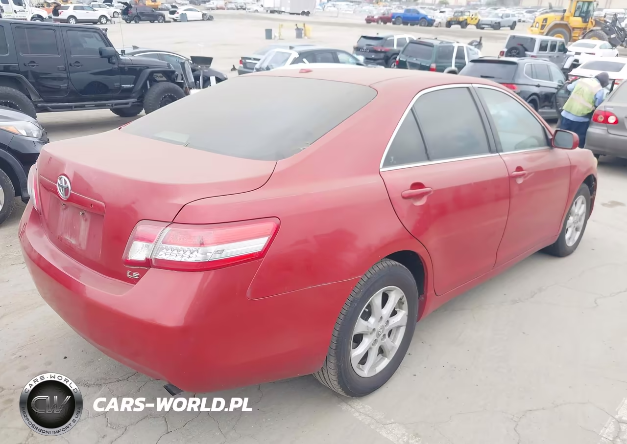 2010 Toyota Camry Le VIN:4T1BF3EK4AU085806 - 4