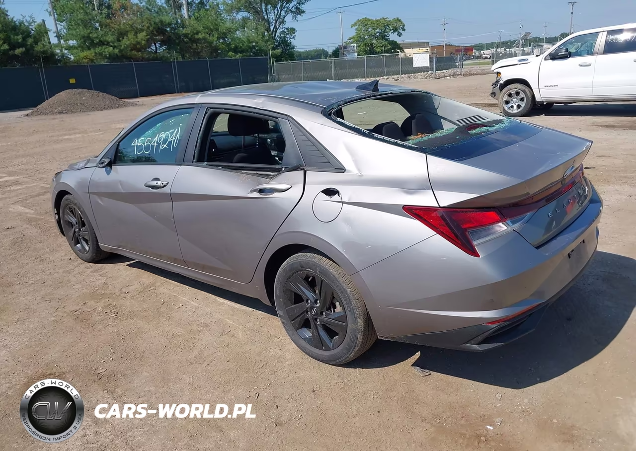 2021 Hyundai Elantra Sel VIN:KMHLM4AG2MU121644 - 3