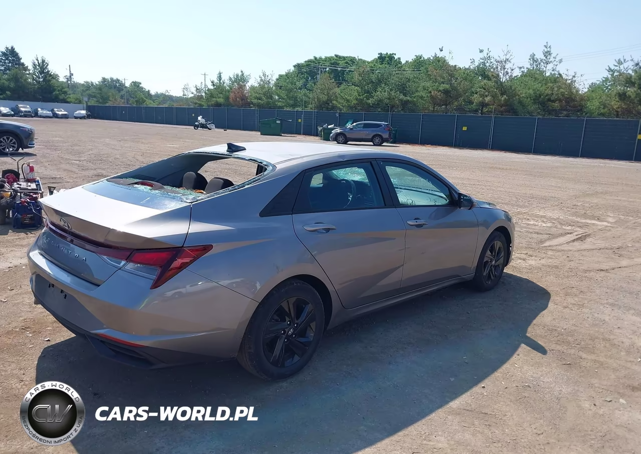 2021 Hyundai Elantra Sel VIN:KMHLM4AG2MU121644 - 4