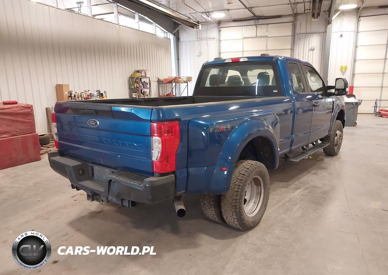 2022 Ford F-350 Lariat-Xl-Xlt VIN:1FT8X3D66NEF13696 - 4