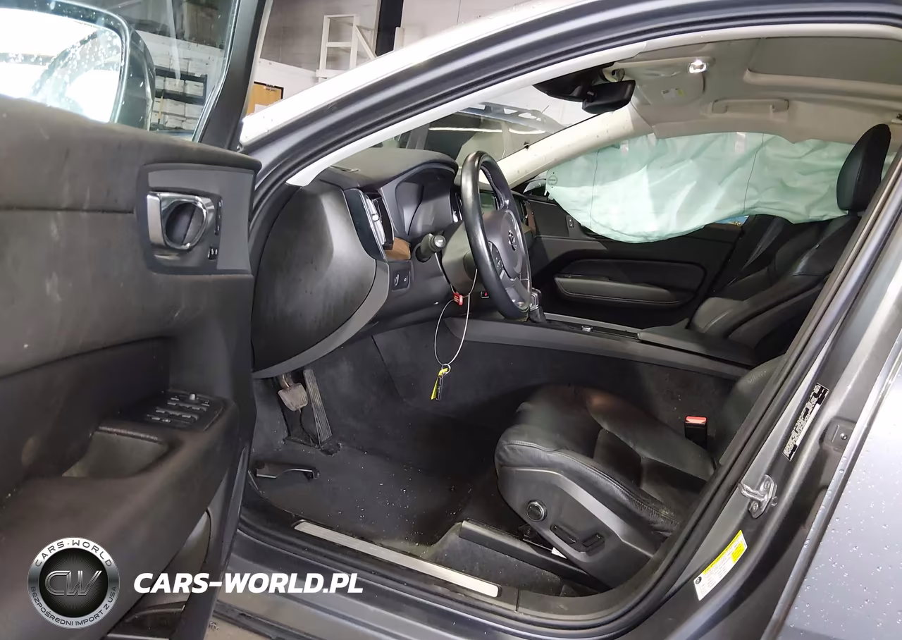 2021 Volvo Xc60 T5 Momentum VIN:YV4102RK6M1778806 - 5