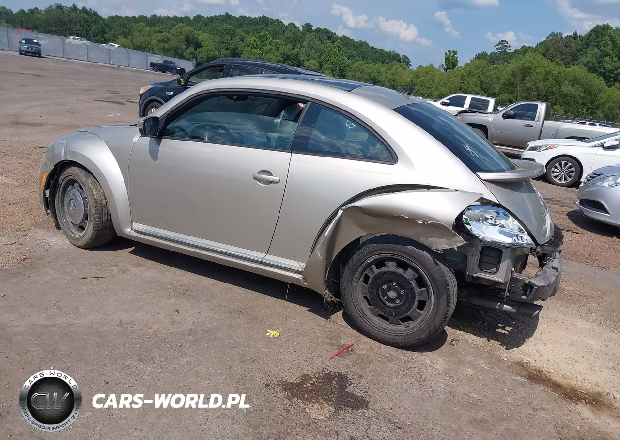 2013 Volkswagen Beetle 2.5L VIN:3VWJX7AT7DM664507 - 3