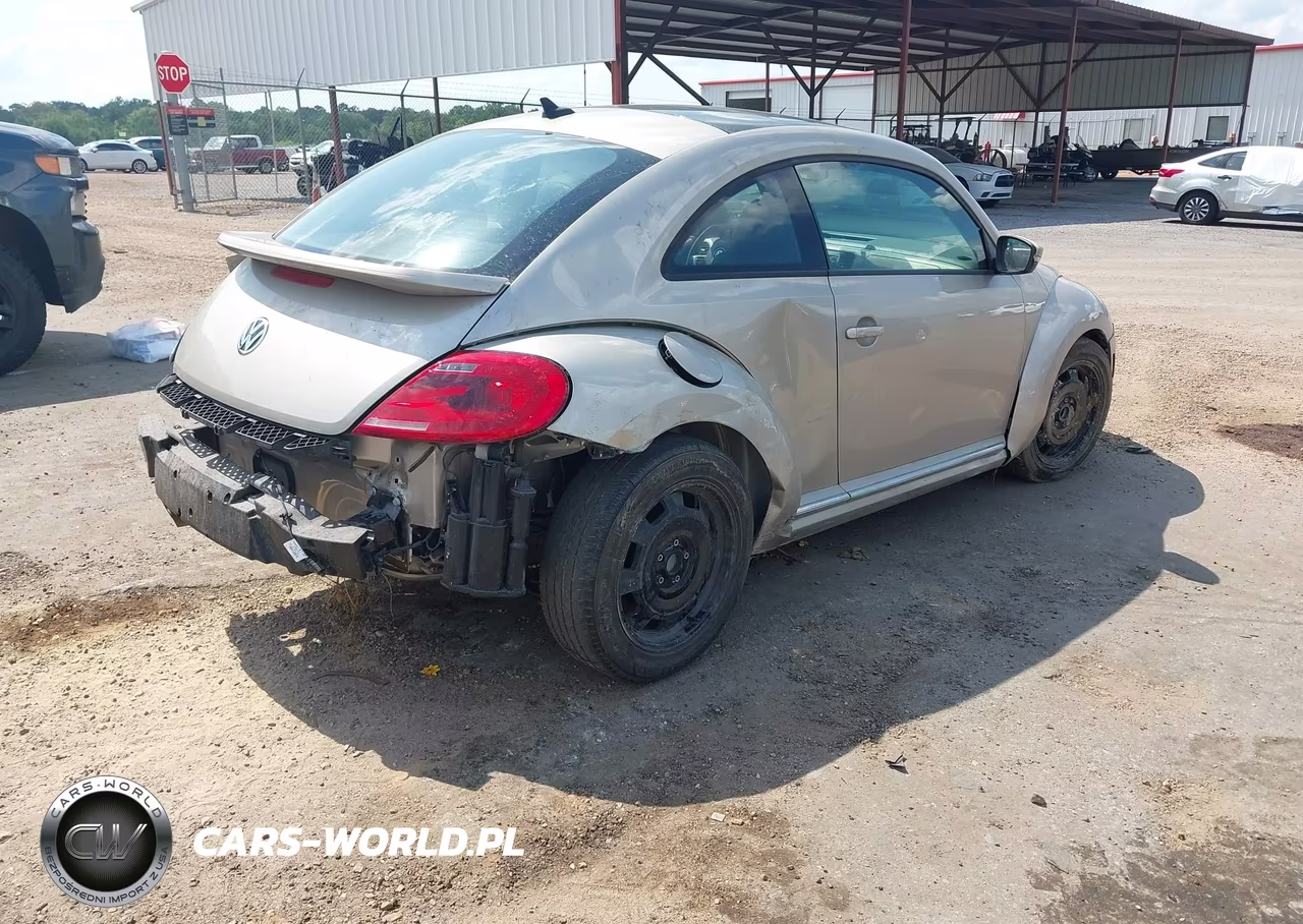 2013 Volkswagen Beetle 2.5L VIN:3VWJX7AT7DM664507 - 4