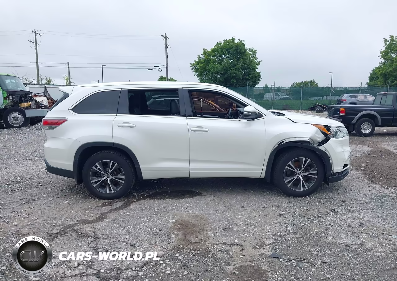 2016 Toyota Highlander Xle V6 VIN:5TDJKRFH6GS228589 - 12