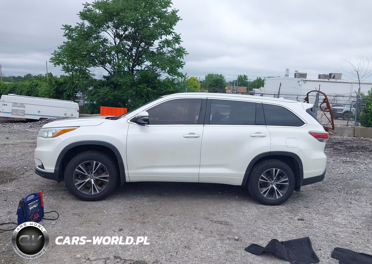 2016 Toyota Highlander Xle V6 VIN:5TDJKRFH6GS228589 - 13