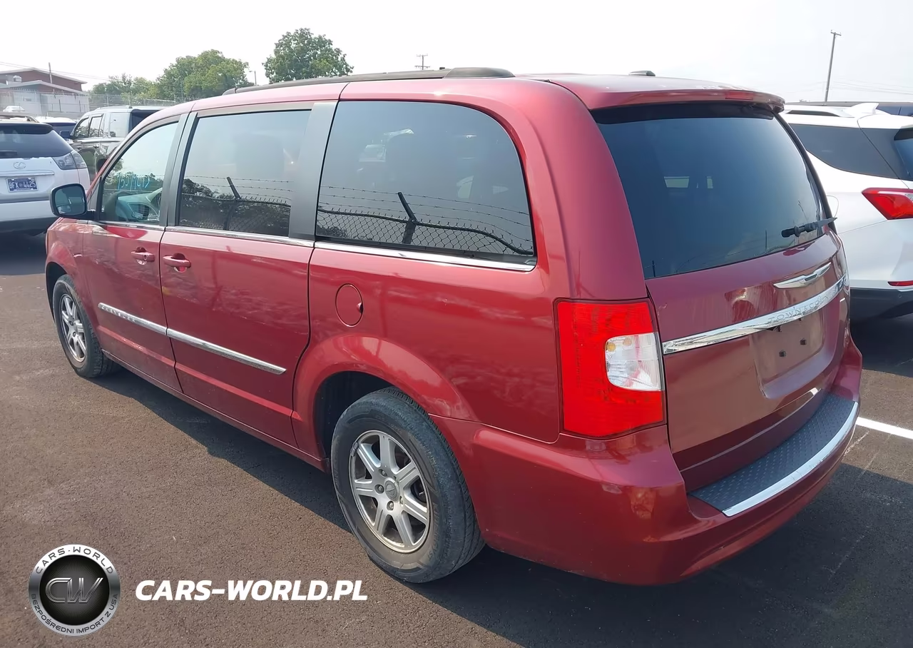 2011 Chrysler Town & Country Touring VIN:2A4RR5DG2BR605318 - 3