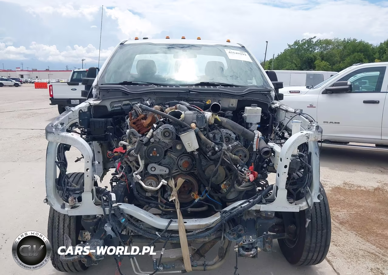 2019 Ford F550 Super Duty VIN:1FDUF5HT4KEC11697 - 12