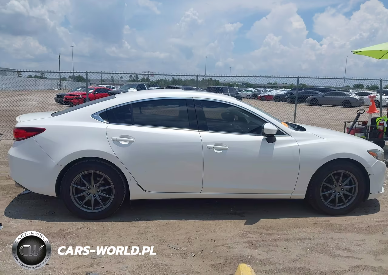 2015 Mazda Mazda6 I Grand Touring VIN:JM1GJ1W55F1179613 - 13