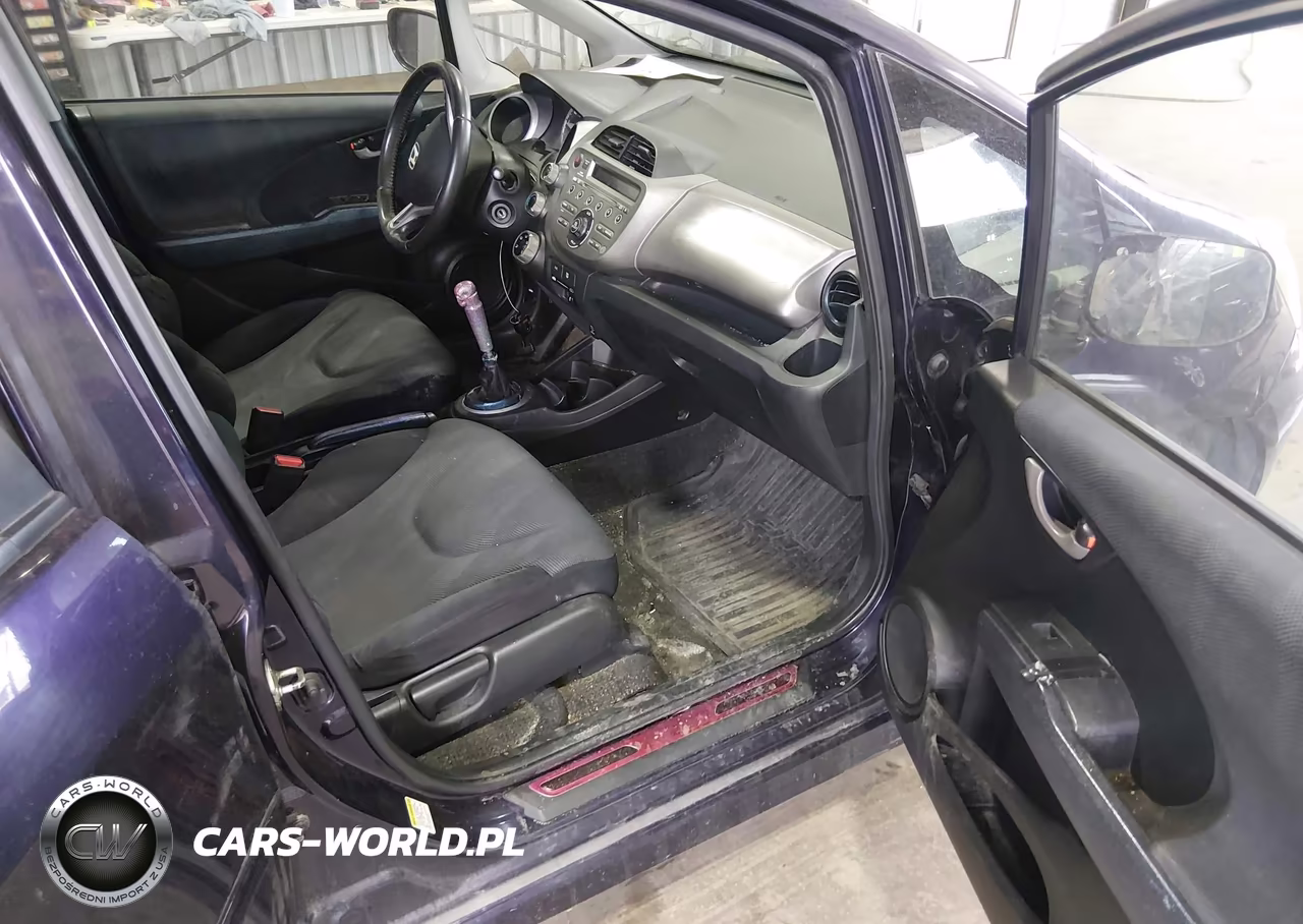 2009 Honda Fit Sport VIN:JHMGE87469S032555 - 5