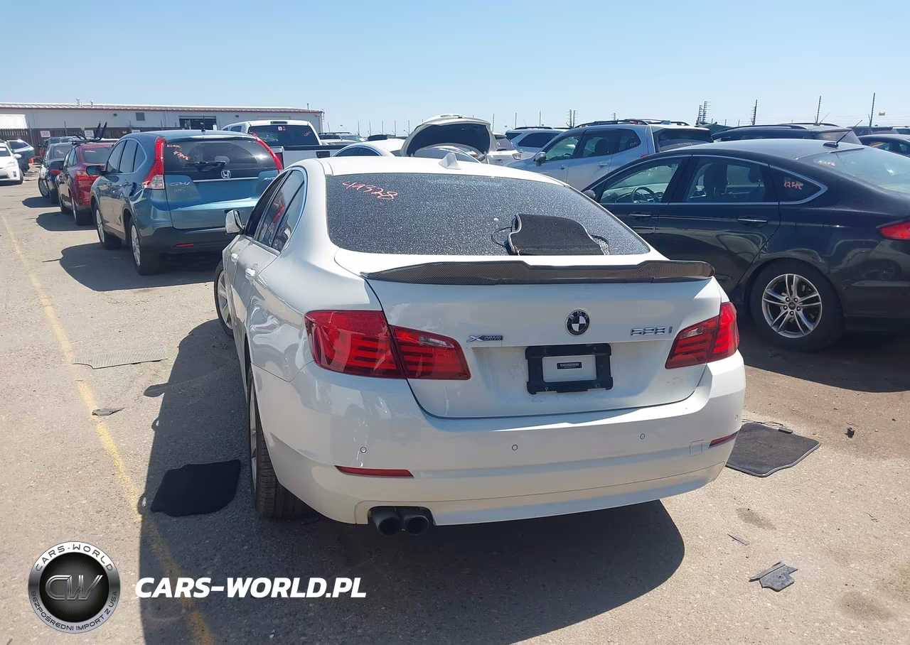2013 BMW 528I xDrive VIN:WBAXH5C56DD112647 - 3