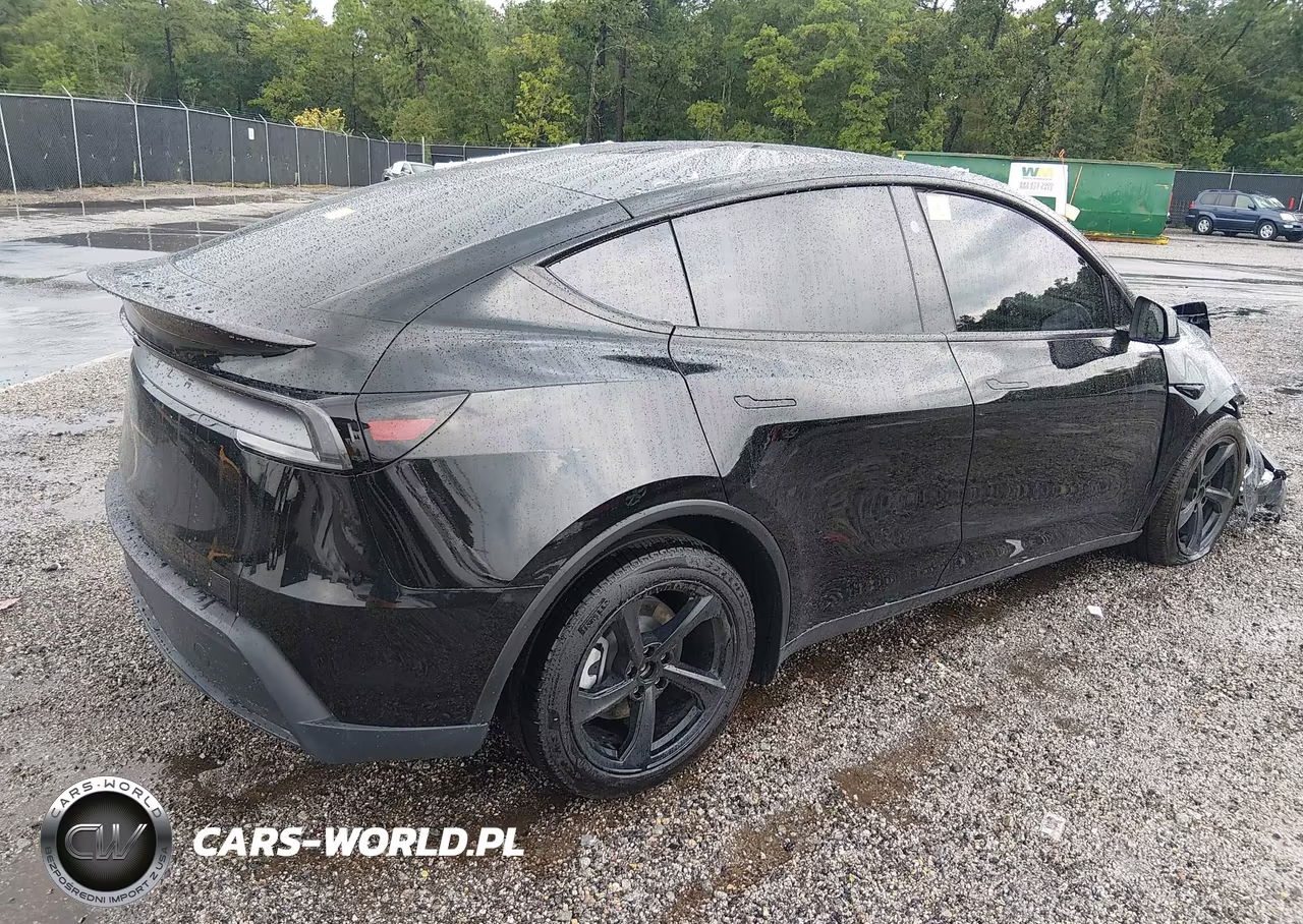 2026 Tesla Model Y Premium Rear-Wheel Drive-Rear-Wheel Drive VIN:7SAYGDED0TA445846 - 4