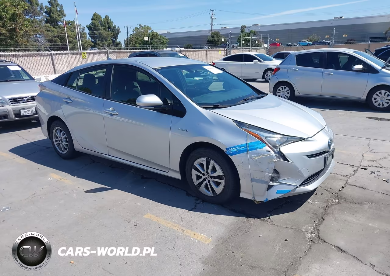 2016 Toyota Prius Three – zdjęcie 1 z 16