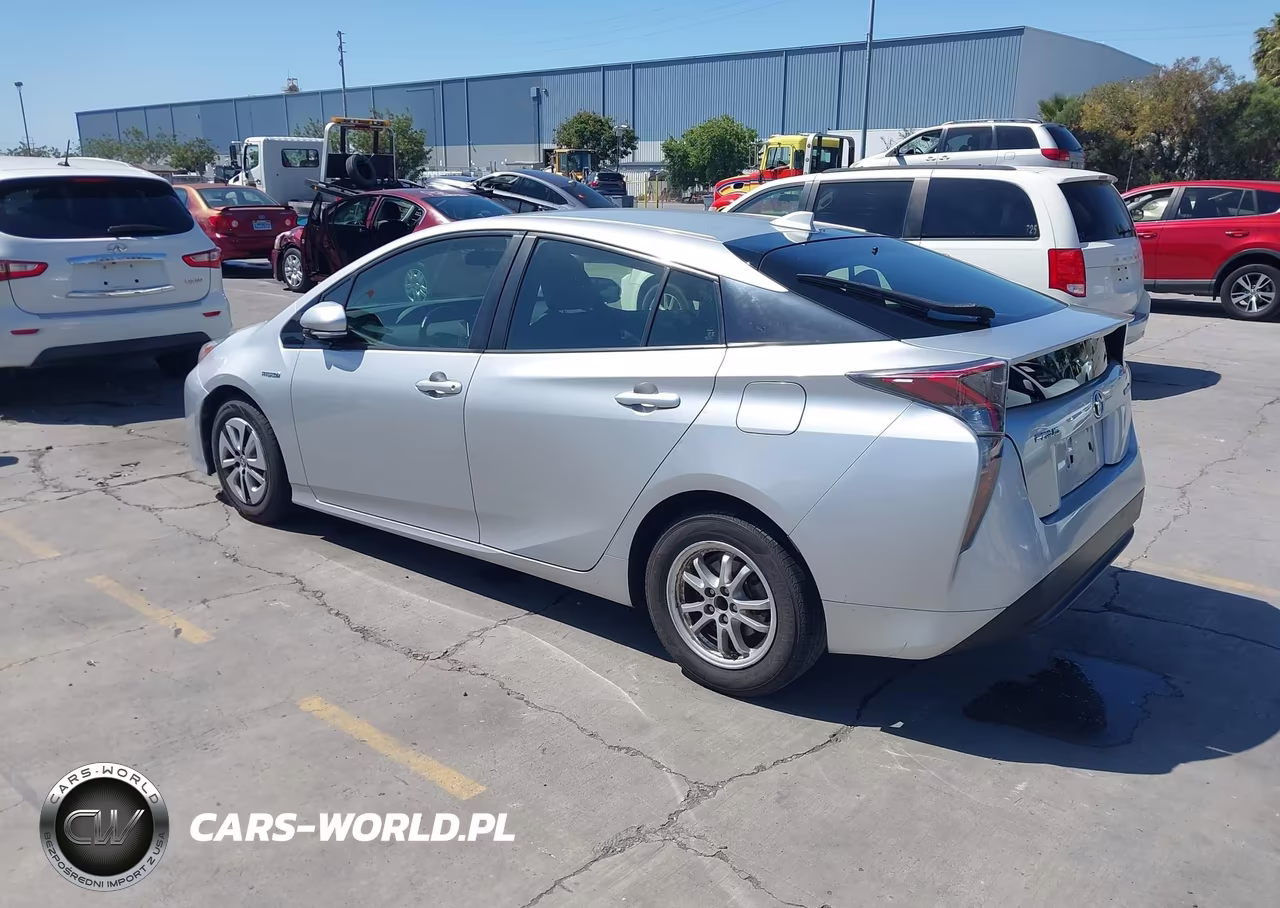 2016 Toyota Prius Three VIN:JTDKARFU0G3503900 - 3