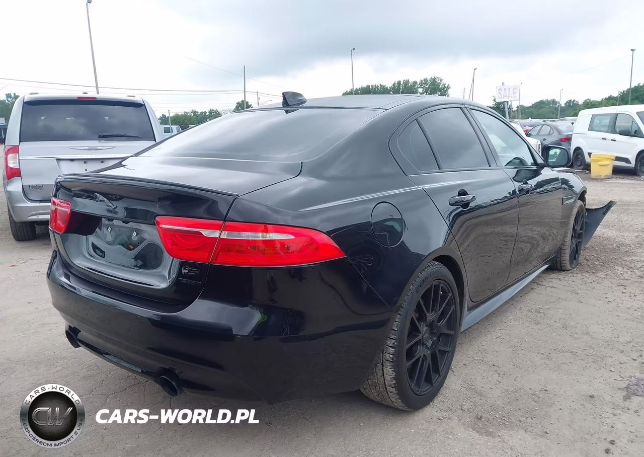 2018 Jaguar Xe S VIN:SAJAM4FV6JCP17622 - 4