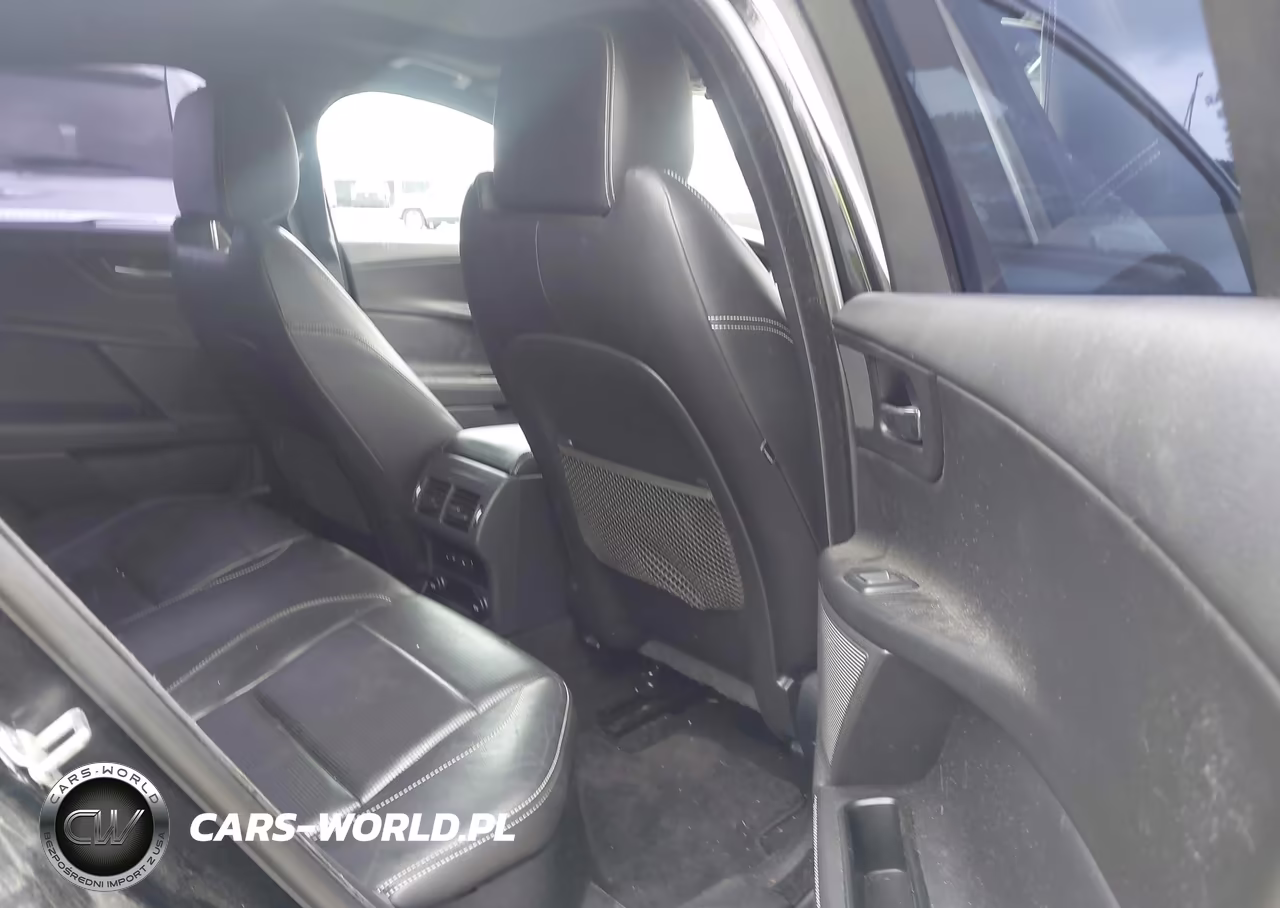 2018 Jaguar Xe S VIN:SAJAM4FV6JCP17622 - 8