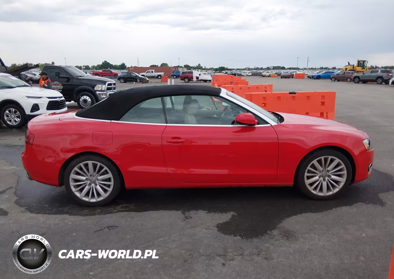 2011 Audi A5 2.0T Premium VIN:WAULFAFH4BN001766 - 13