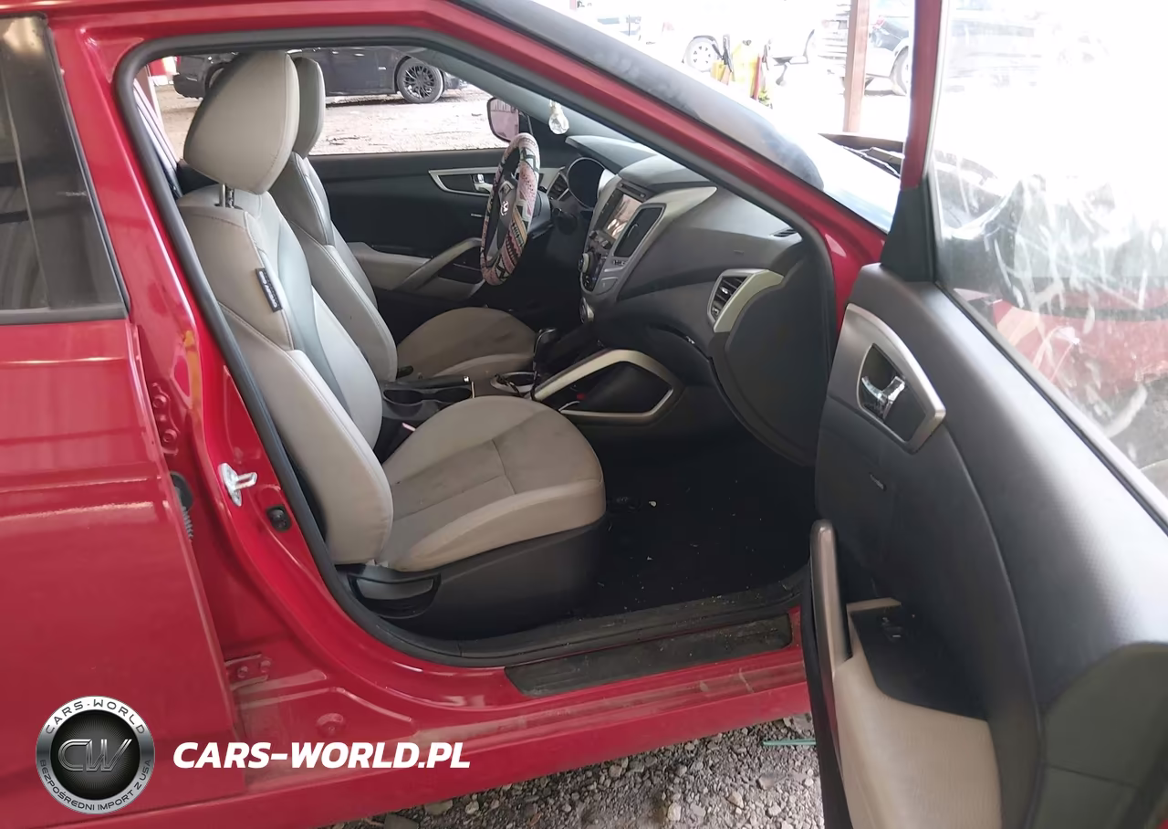 2013 Hyundai Veloster Base W-Gray VIN:KMHTC6AD3DU092370 - 5
