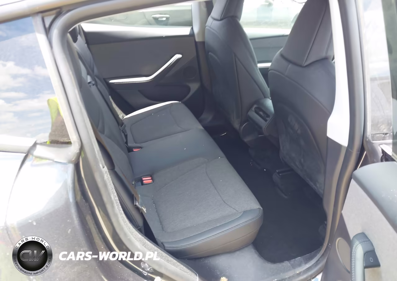 2026 Tesla Model Y Premium Rear-Wheel Drive-Rear-Wheel Drive VIN:7SAYGDED9TA587032 - 8