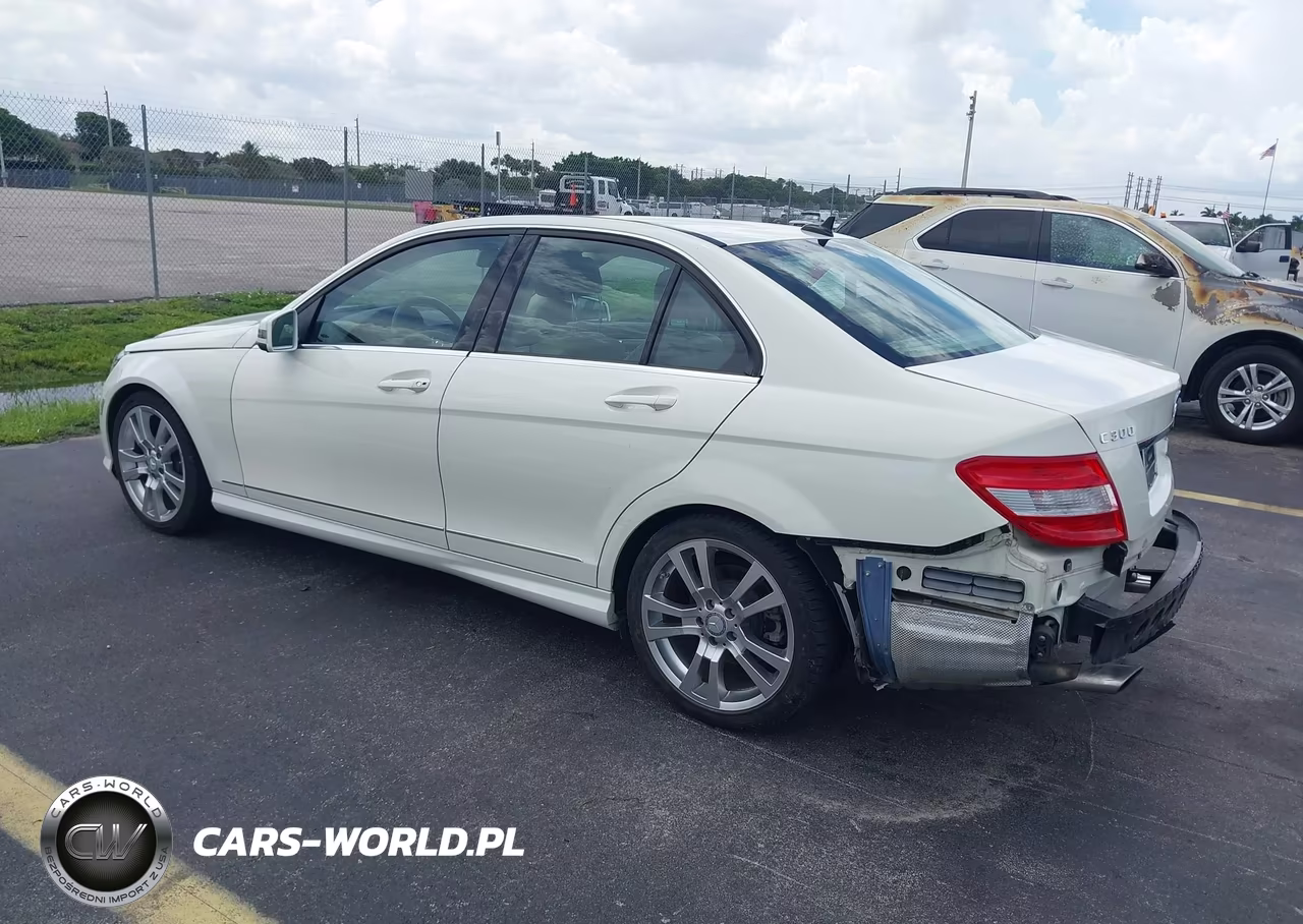 2011 Mercedes-Benz C 300 Luxury-Sport VIN:WDDGF5EB0BF656208 - 3