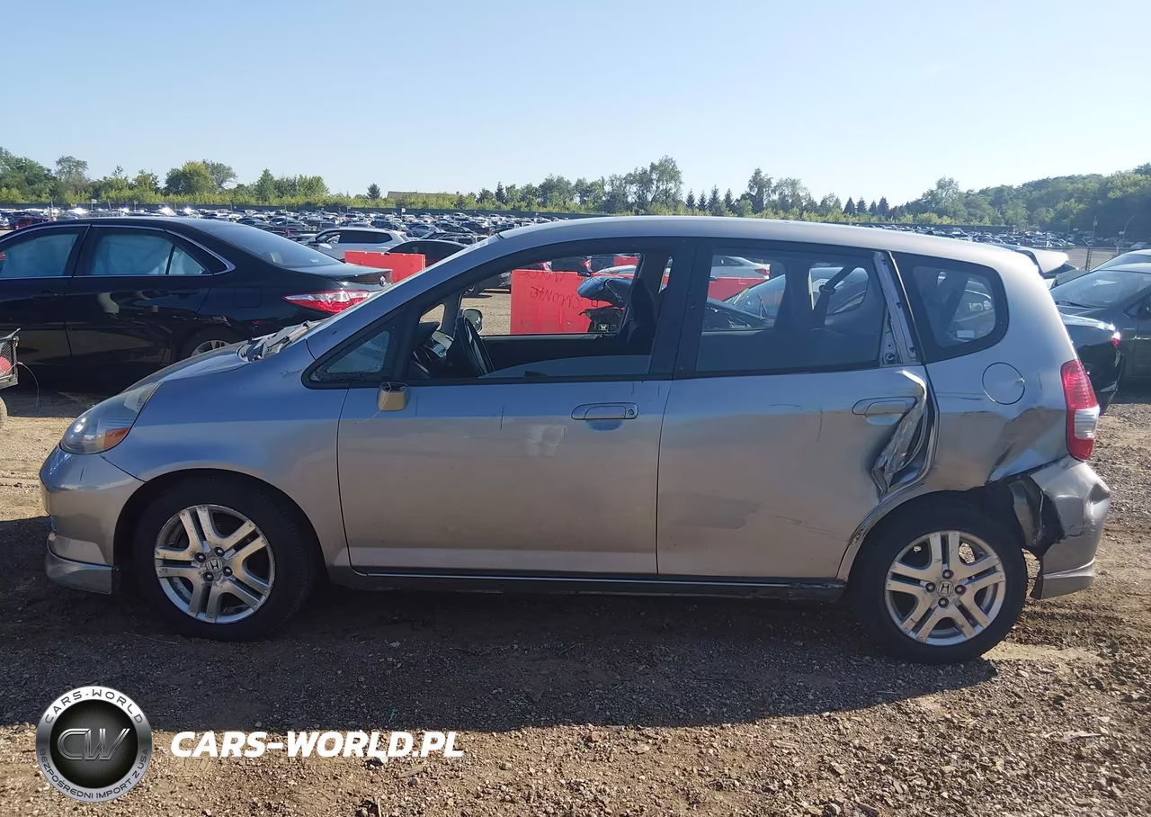 2007 Honda Fit Sport VIN:JHMGD38687S039476 - 14