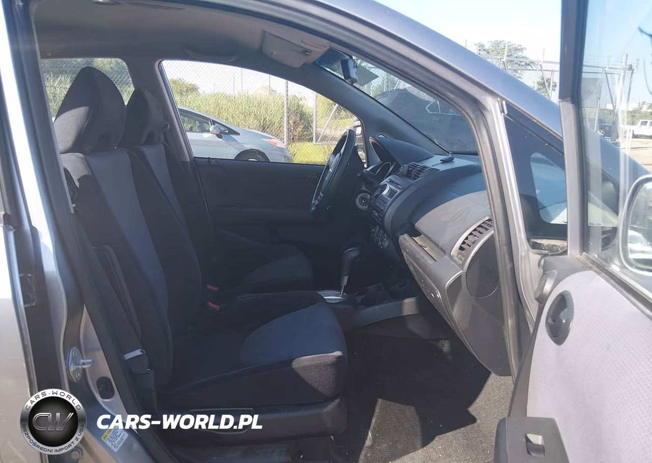 2007 Honda Fit Sport VIN:JHMGD38687S039476 - 5