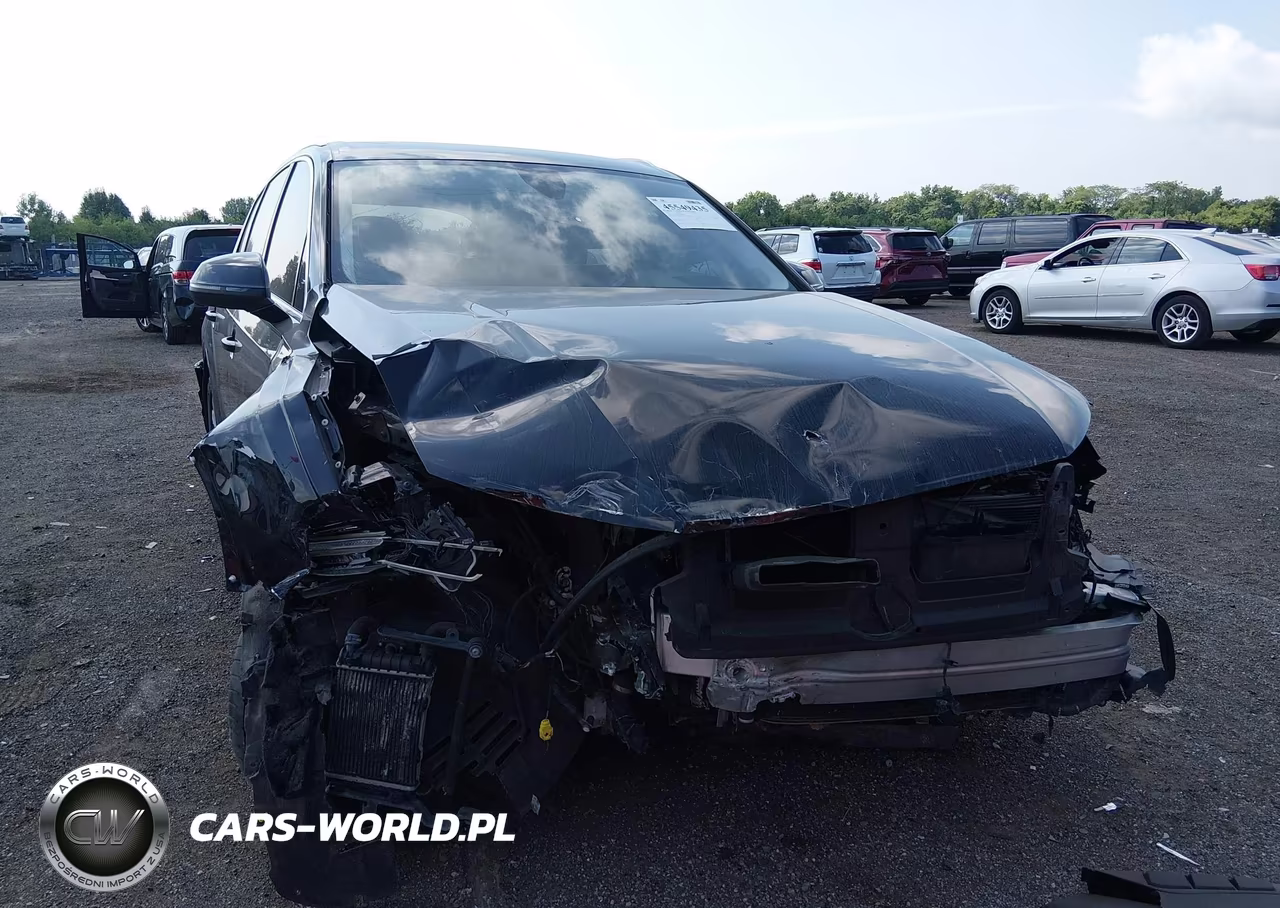 2017 Audi Q7 3.0T Premium VIN:WA1VAAF71HD052832 - 6