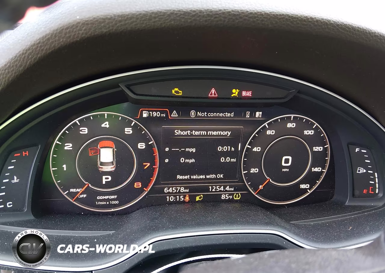 2017 Audi Q7 3.0T Premium VIN:WA1VAAF71HD052832 - 7