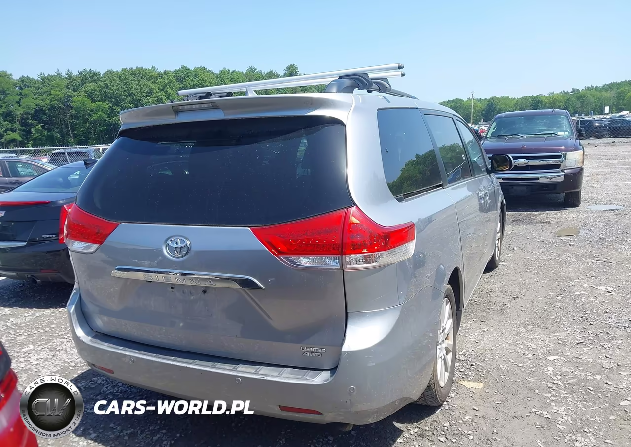 2012 Toyota Sienna Limited 7 Passenger VIN:5TDDK3DC5CS046068 - 16