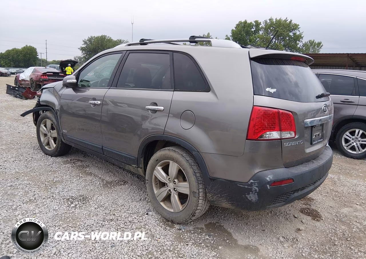 2013 Kia Sorento Ex VIN:5XYKUCA68DG421014 - 3