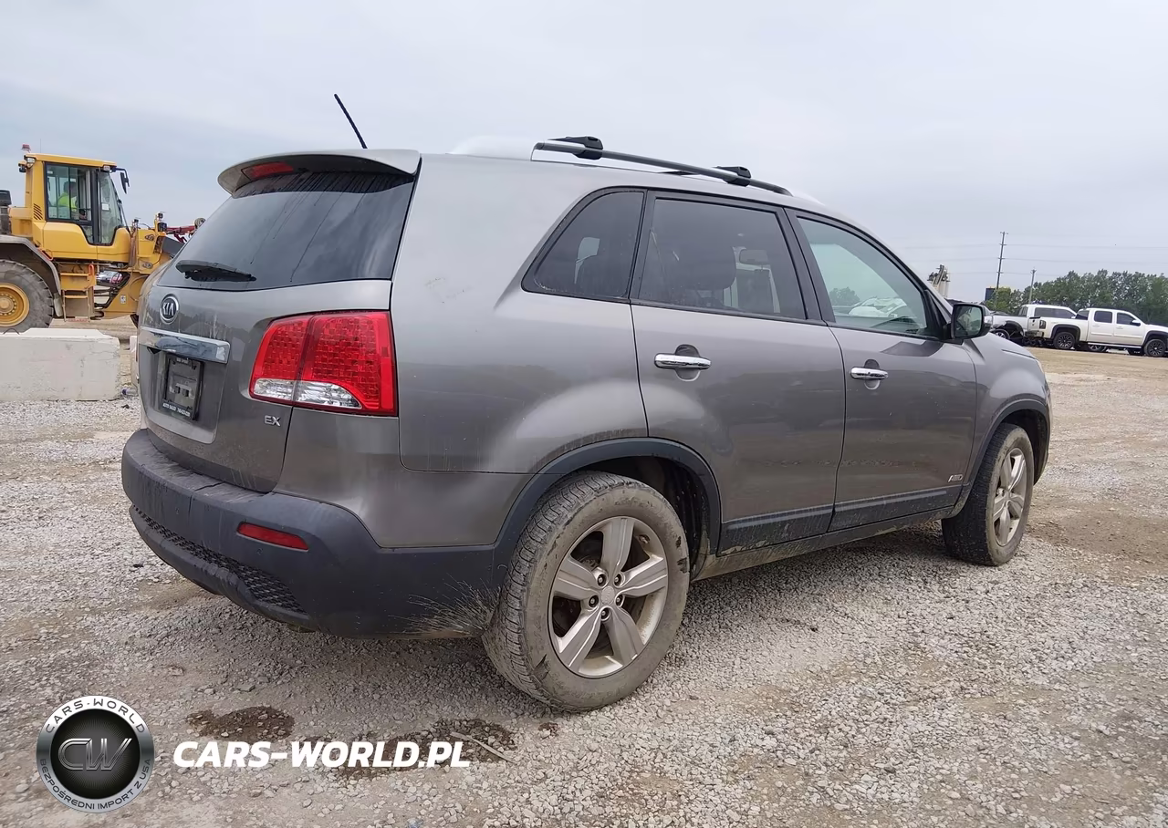 2013 Kia Sorento Ex VIN:5XYKUCA68DG421014 - 4