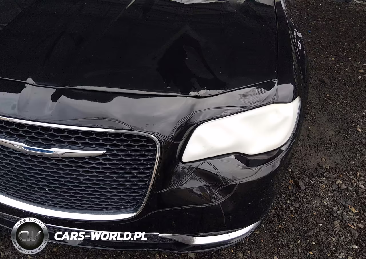 2015 Chrysler 300 Limited VIN:2C3CCAAG4FH904299 - 12