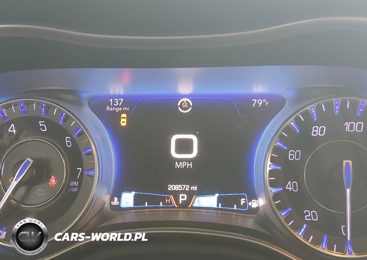 2015 Chrysler 300 Limited VIN:2C3CCAAG4FH904299 - 7