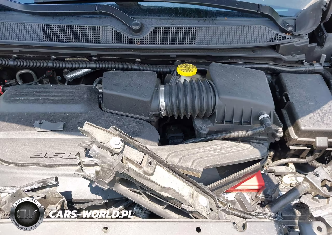 2020 Chrysler Pacifica Touring VIN:2C4RC1FG5LR158367 - 10