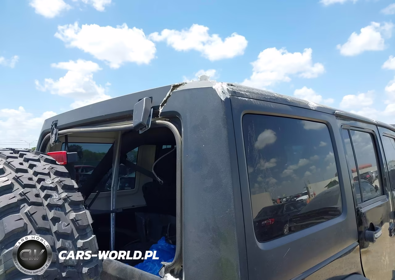 2014 Jeep Wrangler Unlimited Sport VIN:1C4BJWDG2EL244853 - 12